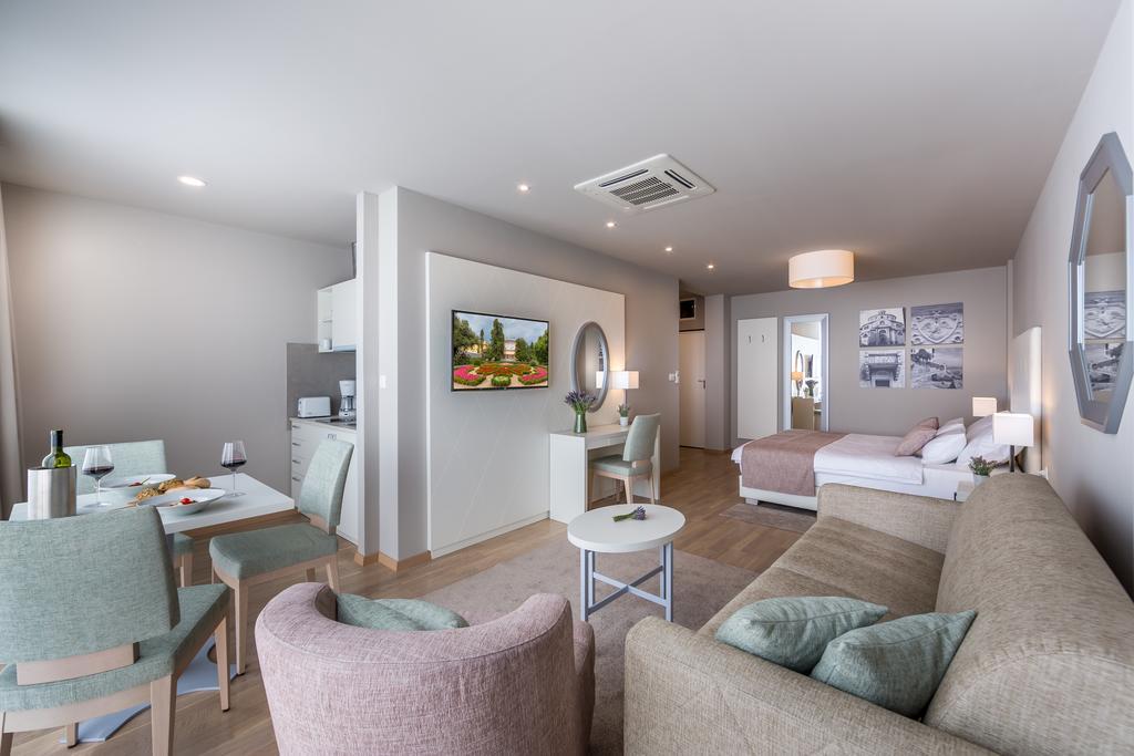 Apartments & Rooms Preelook Opatija Exterior foto
