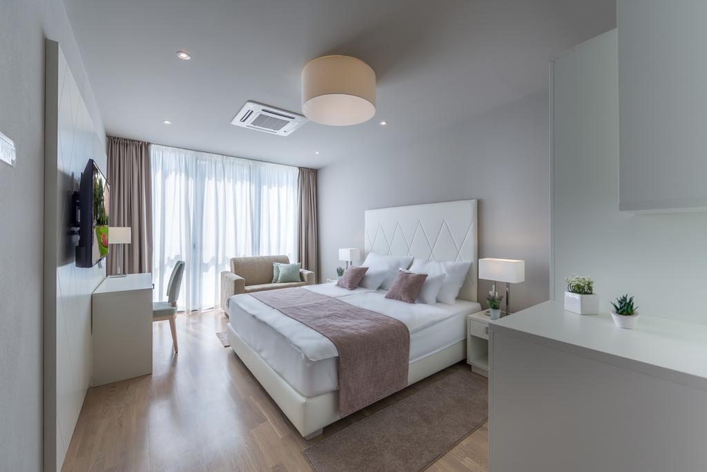 Apartments & Rooms Preelook Opatija Exterior foto